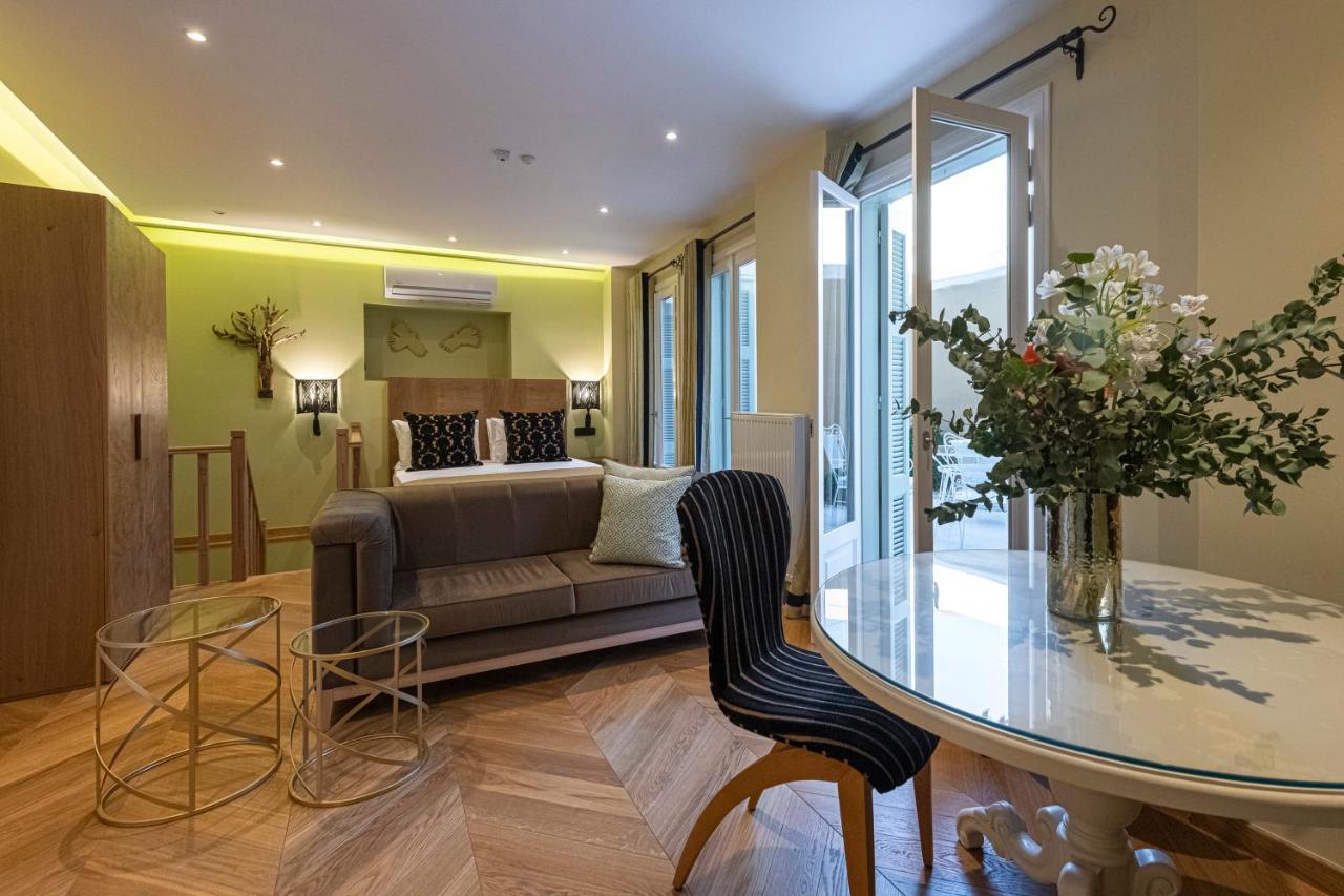 IPELHOME - Plaka Boutique Apartments Athènes Extérieur photo