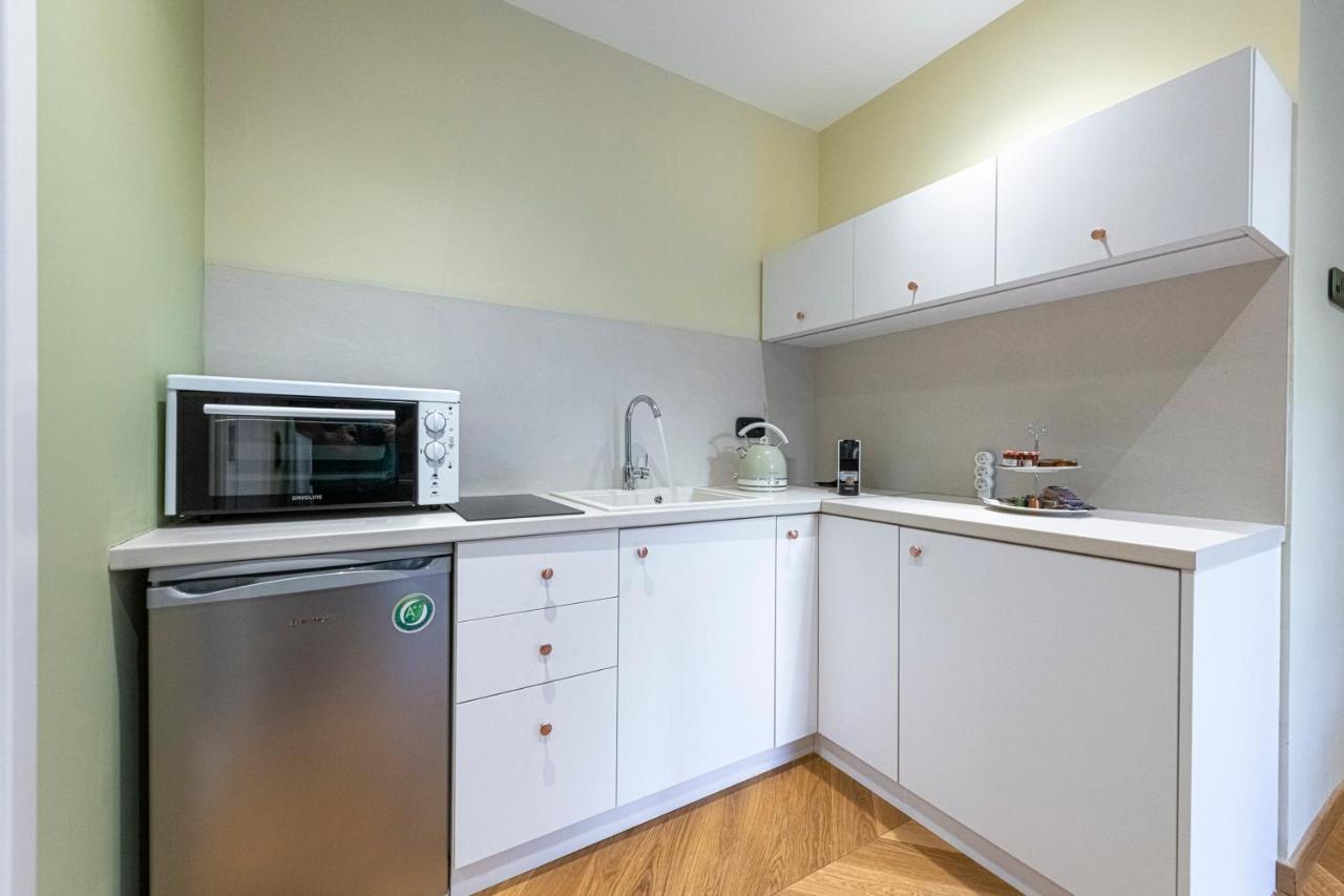 IPELHOME - Plaka Boutique Apartments Athènes Extérieur photo