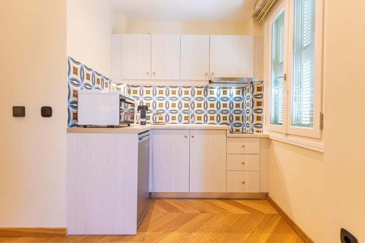 IPELHOME - Plaka Boutique Apartments Athènes Extérieur photo
