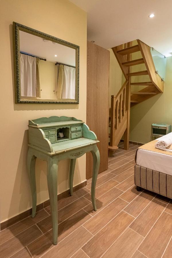 IPELHOME - Plaka Boutique Apartments Athènes Extérieur photo
