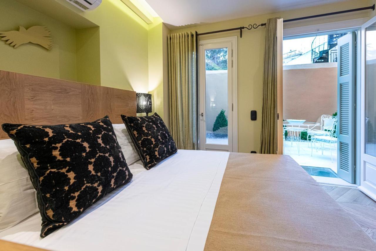 IPELHOME - Plaka Boutique Apartments Athènes Extérieur photo