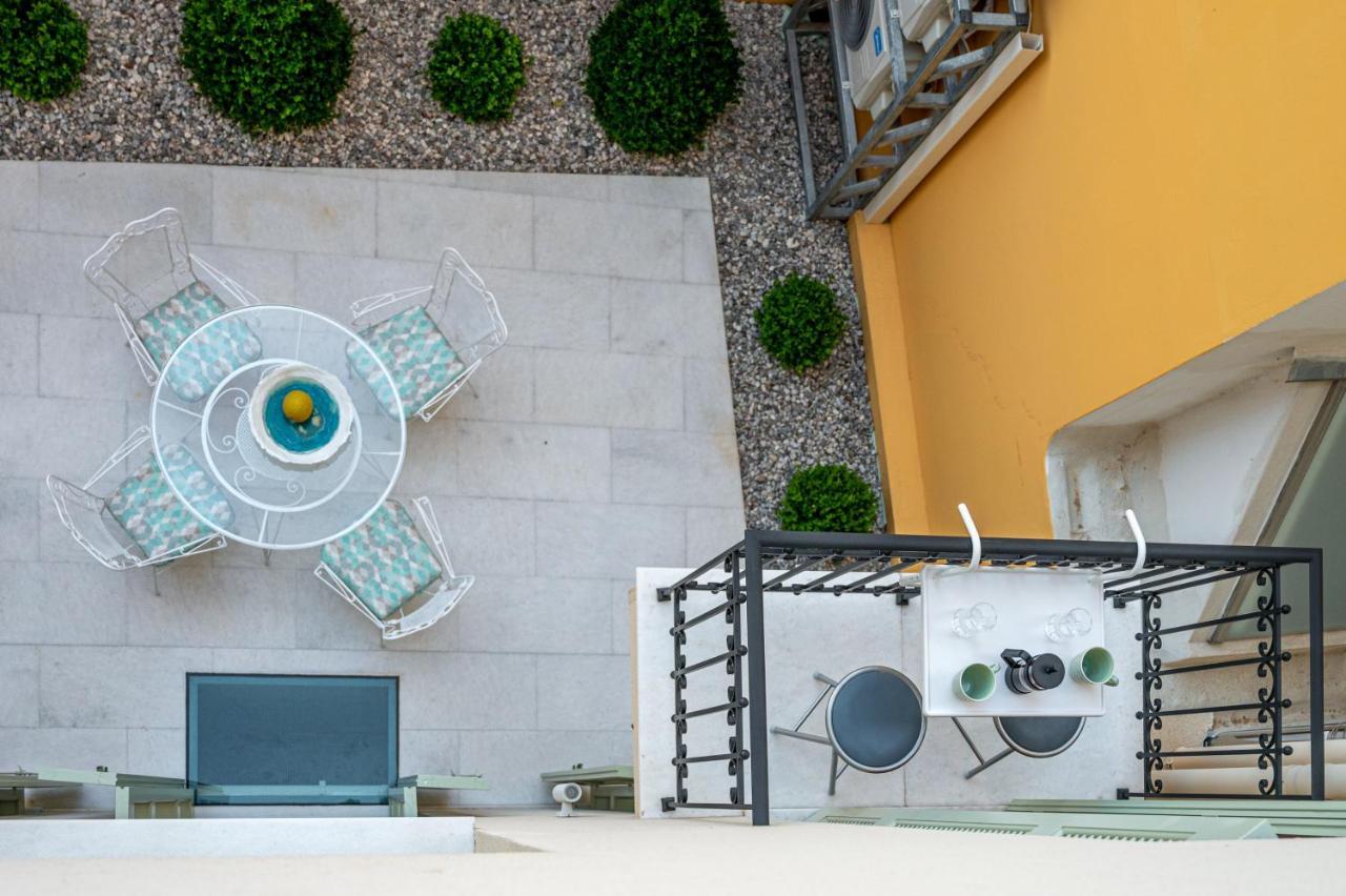 IPELHOME - Plaka Boutique Apartments Athènes Extérieur photo
