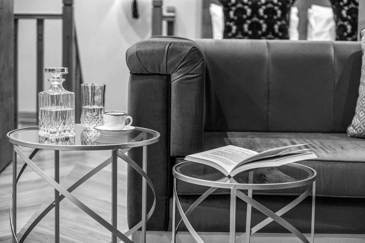 IPELHOME - Plaka Boutique Apartments Athènes Extérieur photo